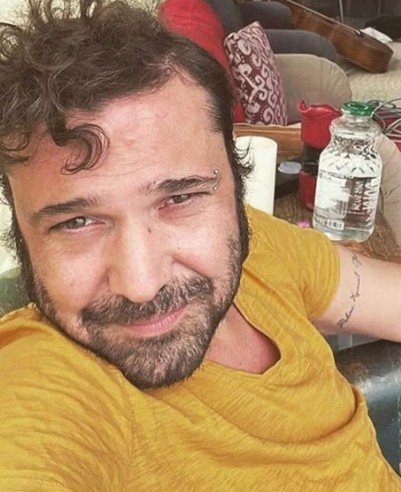 Halil Sezai'nin kardeşi kahkahalara boğdu!